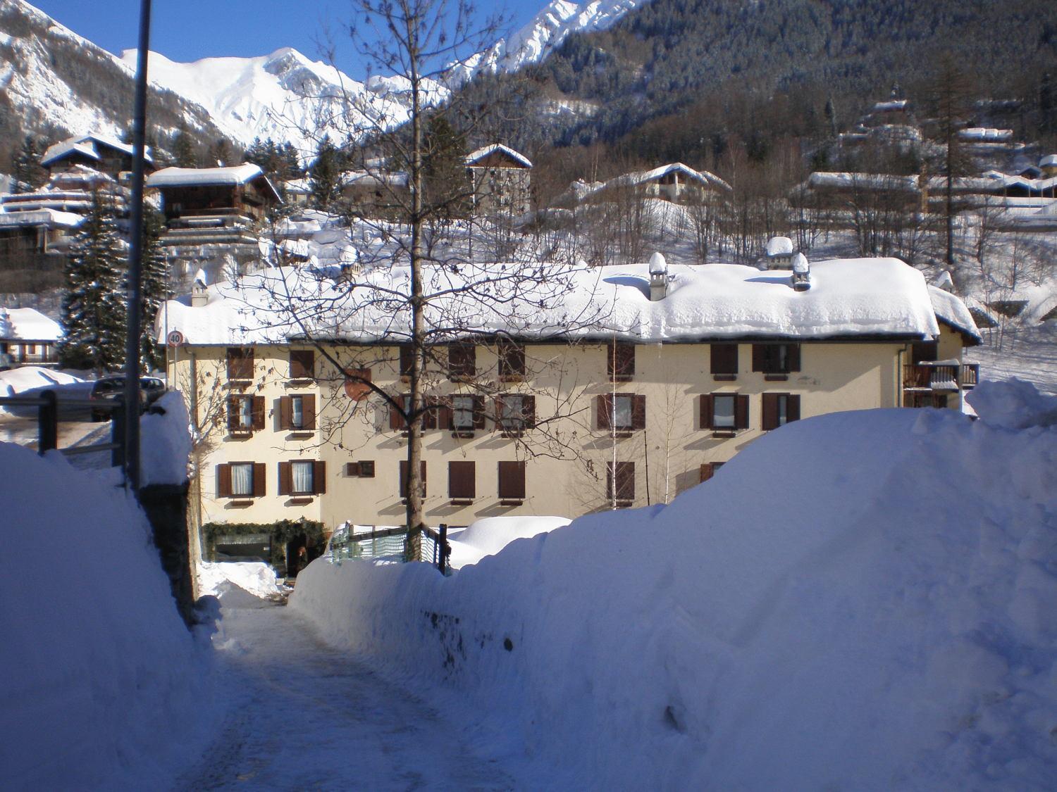 Hotel Tavernier Courmayeur Exterior foto